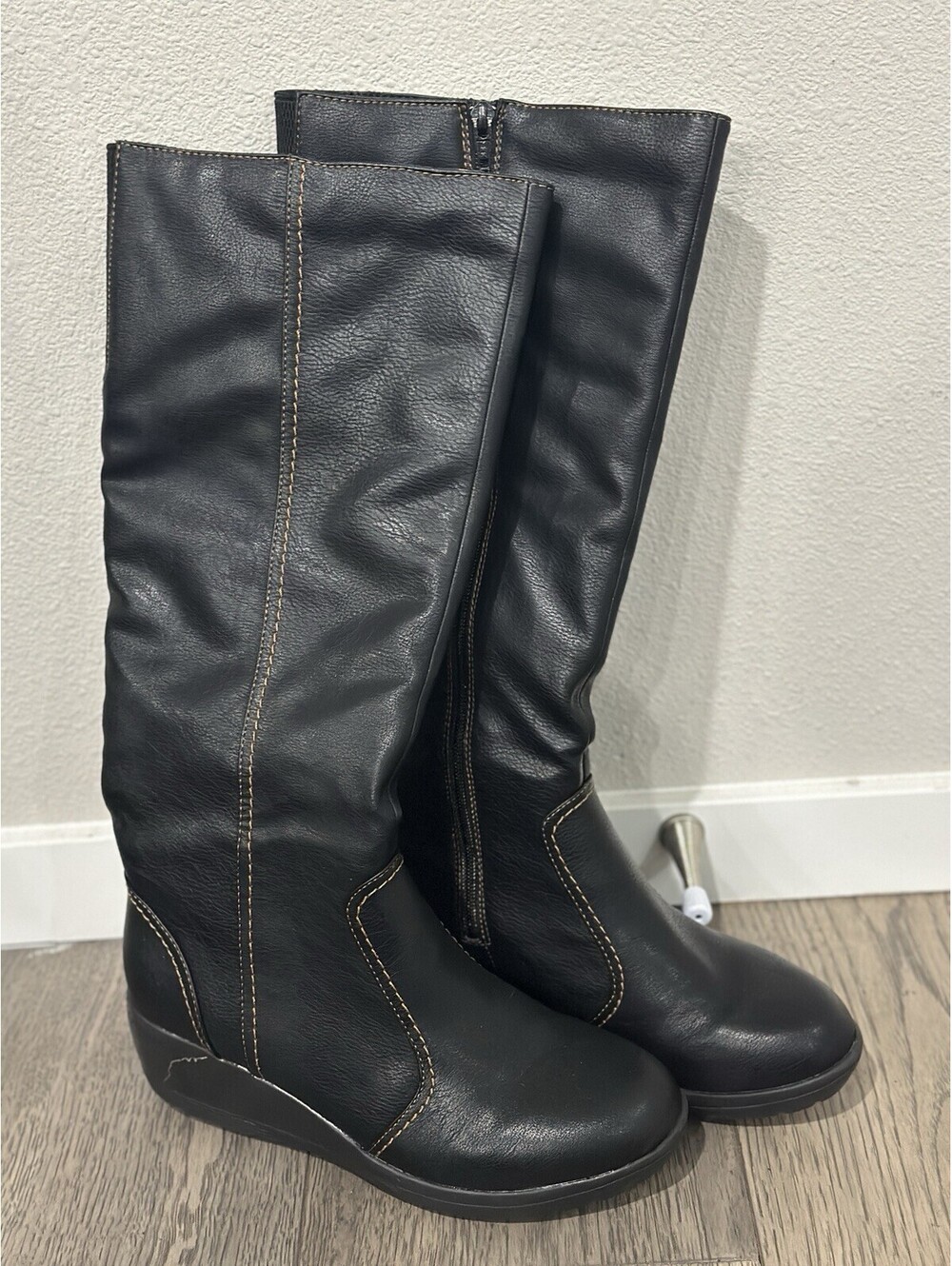 Softspots Thinsulate Leather Wedge Side-Zipper Boots, Size 8 1/2 EUC, Black